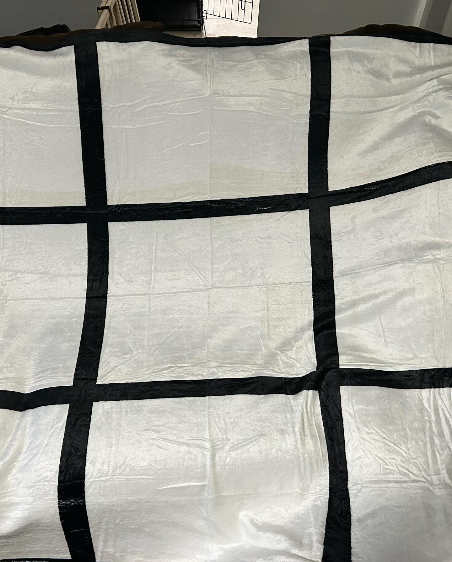 Custom Blankets - Personalize Your Vision